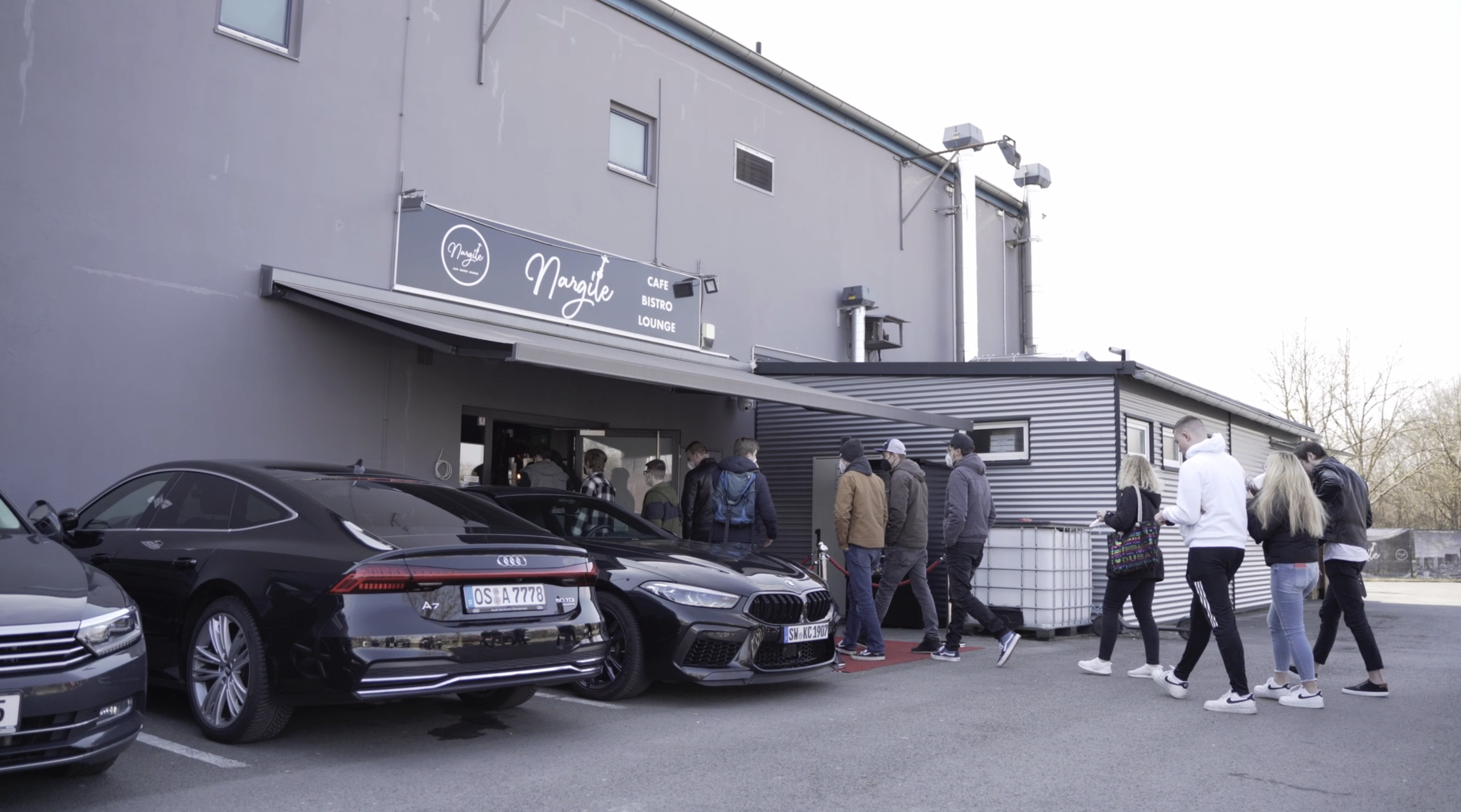 Eingang des Nargile Shop in Schweinfurt — Vape und Shisha Fachgeschäft